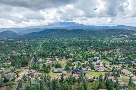 Cabin~Views~Heart Of Town~W&D~Fireplace~Kitchen Woodland Park Eksteriør billede