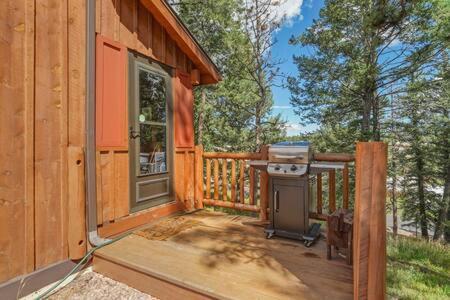 Cabin~Views~Heart Of Town~W&D~Fireplace~Kitchen Woodland Park Eksteriør billede