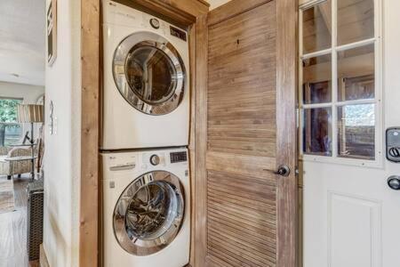 Cabin~Views~Heart Of Town~W&D~Fireplace~Kitchen Woodland Park Eksteriør billede